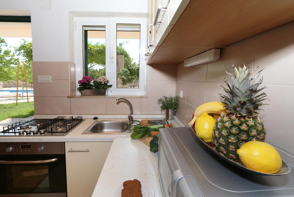Villa Silentio, Complete Privacy Near Makarska Podgora Room photo